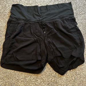 Maternity stretch shorts with drawstring and belly band - size xl